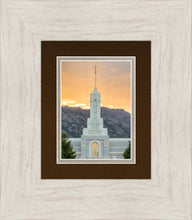 Load image into Gallery viewer, Mount Timpanogos Morning Glory Vertical
