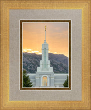 Load image into Gallery viewer, Mount Timpanogos Morning Glory Vertical
