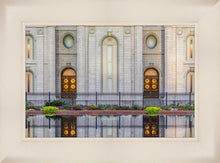 Load image into Gallery viewer, Salt Lake Temple Eternal Reflections
