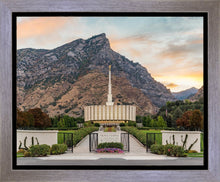 Load image into Gallery viewer, Provo Temple Morning Light
