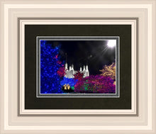 Load image into Gallery viewer, Washington DC Temple Christmas Spirit
