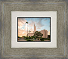 Load image into Gallery viewer, Los Angeles Eternal Gardens
