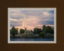 Load image into Gallery viewer, Idaho Falls Temple Eternal Light
