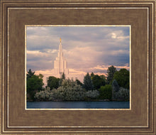 Load image into Gallery viewer, Idaho Falls Temple Eternal Light
