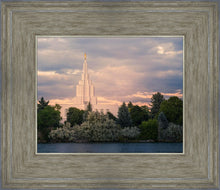 Load image into Gallery viewer, Idaho Falls Temple Eternal Light
