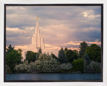 Load image into Gallery viewer, Idaho Falls Temple Eternal Light
