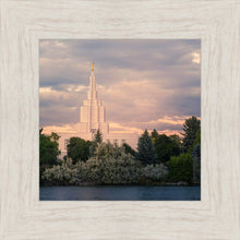 Load image into Gallery viewer, Idaho Falls Temple Eternal Light
