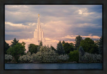 Load image into Gallery viewer, Idaho Falls Temple Eternal Light

