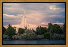 Load image into Gallery viewer, Idaho Falls Temple Eternal Light
