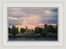 Load image into Gallery viewer, Idaho Falls Temple Eternal Light
