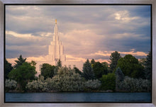 Load image into Gallery viewer, Idaho Falls Temple Eternal Light

