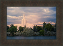 Load image into Gallery viewer, Idaho Falls Temple Eternal Light
