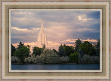 Load image into Gallery viewer, Idaho Falls Temple Eternal Light
