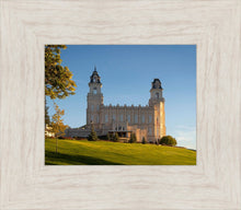 Load image into Gallery viewer, Manti Temple Golden Foundations
