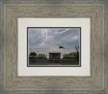 Load image into Gallery viewer, Nashville Temple Through The Storm

