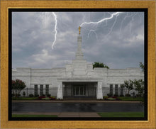 Load image into Gallery viewer, Nashville Temple Through The Storm
