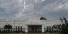 Load image into Gallery viewer, Nashville Temple Through The Storm
