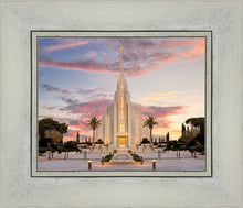 Load image into Gallery viewer, Eternity in Rome
