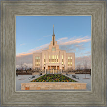 Load image into Gallery viewer, Eternity in Saratoga Springs

