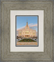 Load image into Gallery viewer, Saratoga Springs Eternal

