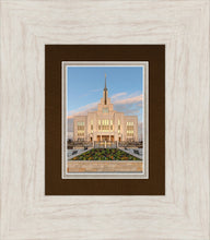 Load image into Gallery viewer, Saratoga Springs Eternal
