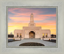 Load image into Gallery viewer, Eternity in Helena
