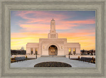 Load image into Gallery viewer, Eternity in Helena
