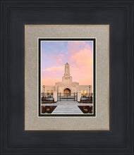Load image into Gallery viewer, Helena Montana Eternal
