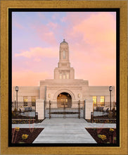 Load image into Gallery viewer, Helena Montana Eternal
