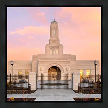 Load image into Gallery viewer, Helena Montana Eternal
