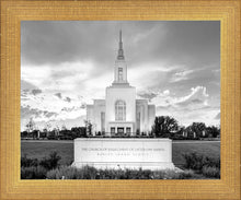Load image into Gallery viewer, Burley Idaho Eternal - Black and White
