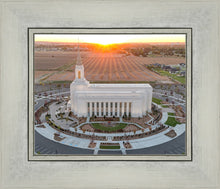 Load image into Gallery viewer, Burley Idaho Light of The Sun
