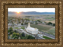 Load image into Gallery viewer, Ephraim Utah on High
