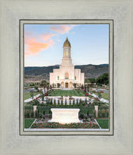Load image into Gallery viewer, Ephraim Utah at Sunset
