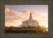 Load image into Gallery viewer, Golden Payson Panorama
