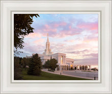 Load image into Gallery viewer, Bountiful Pastel Light
