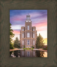 Load image into Gallery viewer, Logan Front
