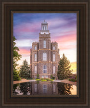 Load image into Gallery viewer, Logan Front
