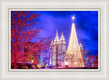 Load image into Gallery viewer, Temple Square Christmas Tree
