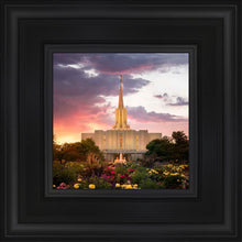 Load image into Gallery viewer, Jordan River Flowers
