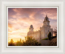 Load image into Gallery viewer, Manti Sunset
