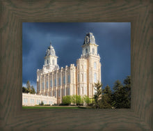 Load image into Gallery viewer, Manti - Stormy Skies
