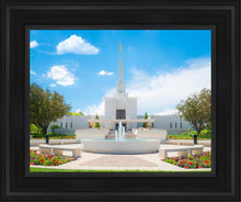Load image into Gallery viewer, Denver Daytime Fountain
