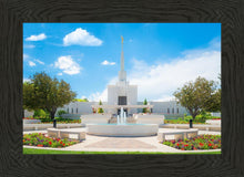 Load image into Gallery viewer, Denver Daytime Fountain
