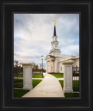 Load image into Gallery viewer, Hartford Pathway
