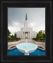 Load image into Gallery viewer, Houston Stormy Fountain
