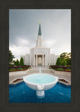 Load image into Gallery viewer, Houston Stormy Fountain
