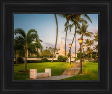 Load image into Gallery viewer, Kona Temple Grounds
