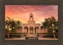 Load image into Gallery viewer, Newport Beach Lift Me Up
