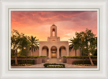 Load image into Gallery viewer, Newport Beach Lift Me Up
